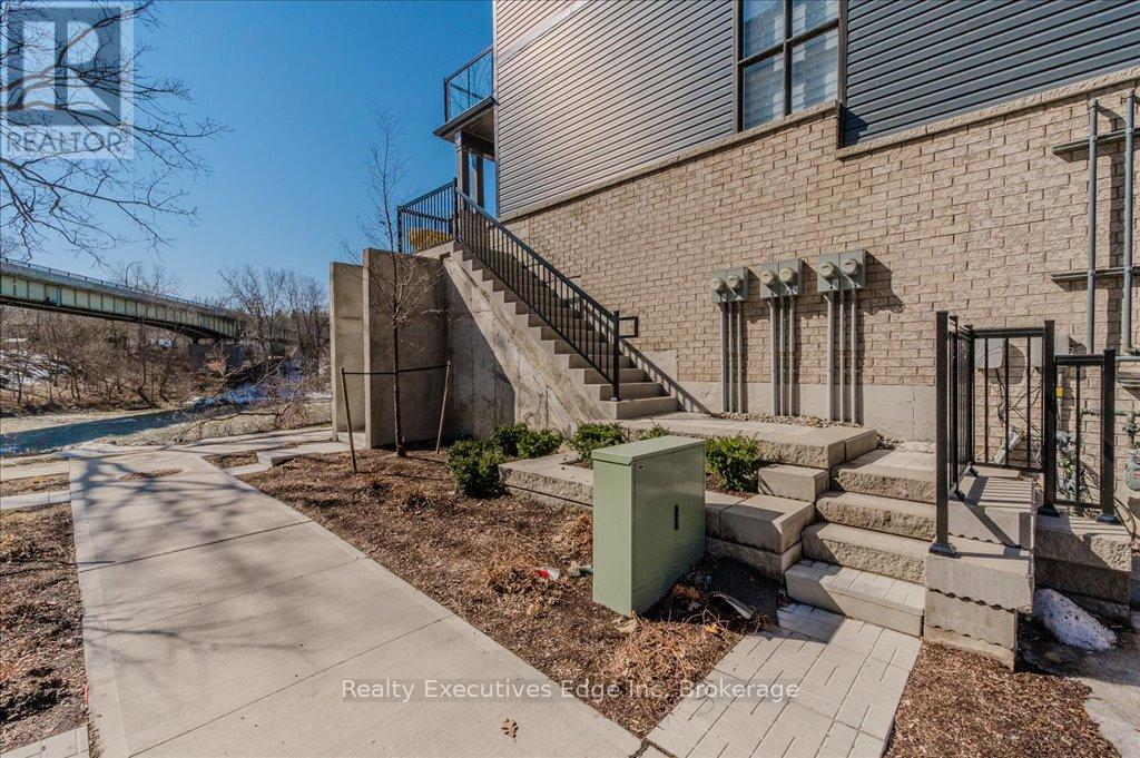 6 - 2 Willow Street, Brant, Ontario  N3L 0K7 - Photo 5 - X12019650