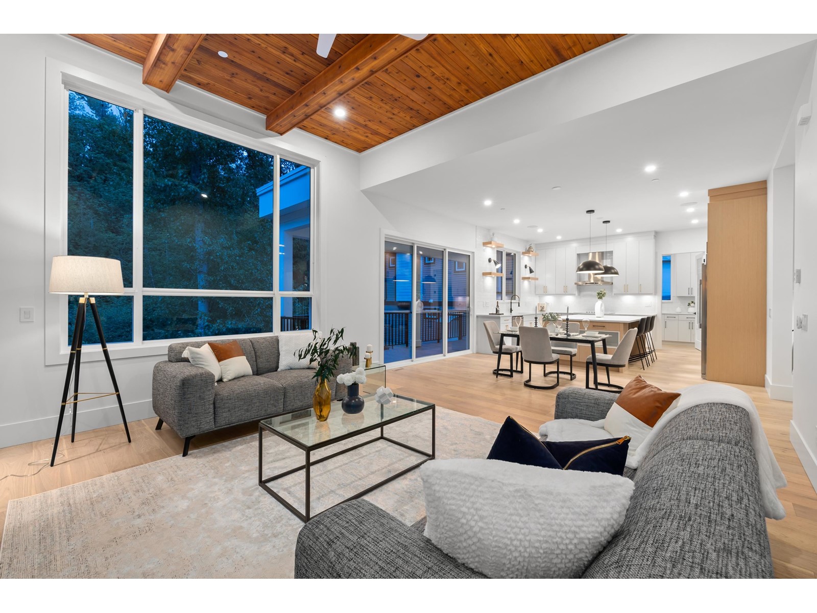 33994 Tooley Place, Mission, British Columbia  V2V 0A4 - Photo 8 - R2977524