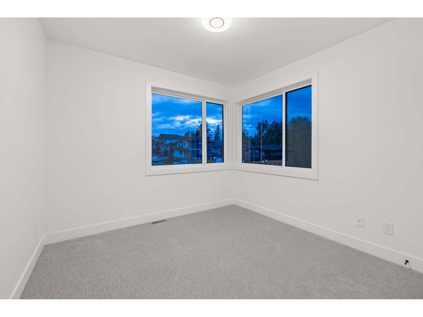 33994 Tooley Place, Mission, British Columbia  V2V 0A4 - Photo 30 - R2977524