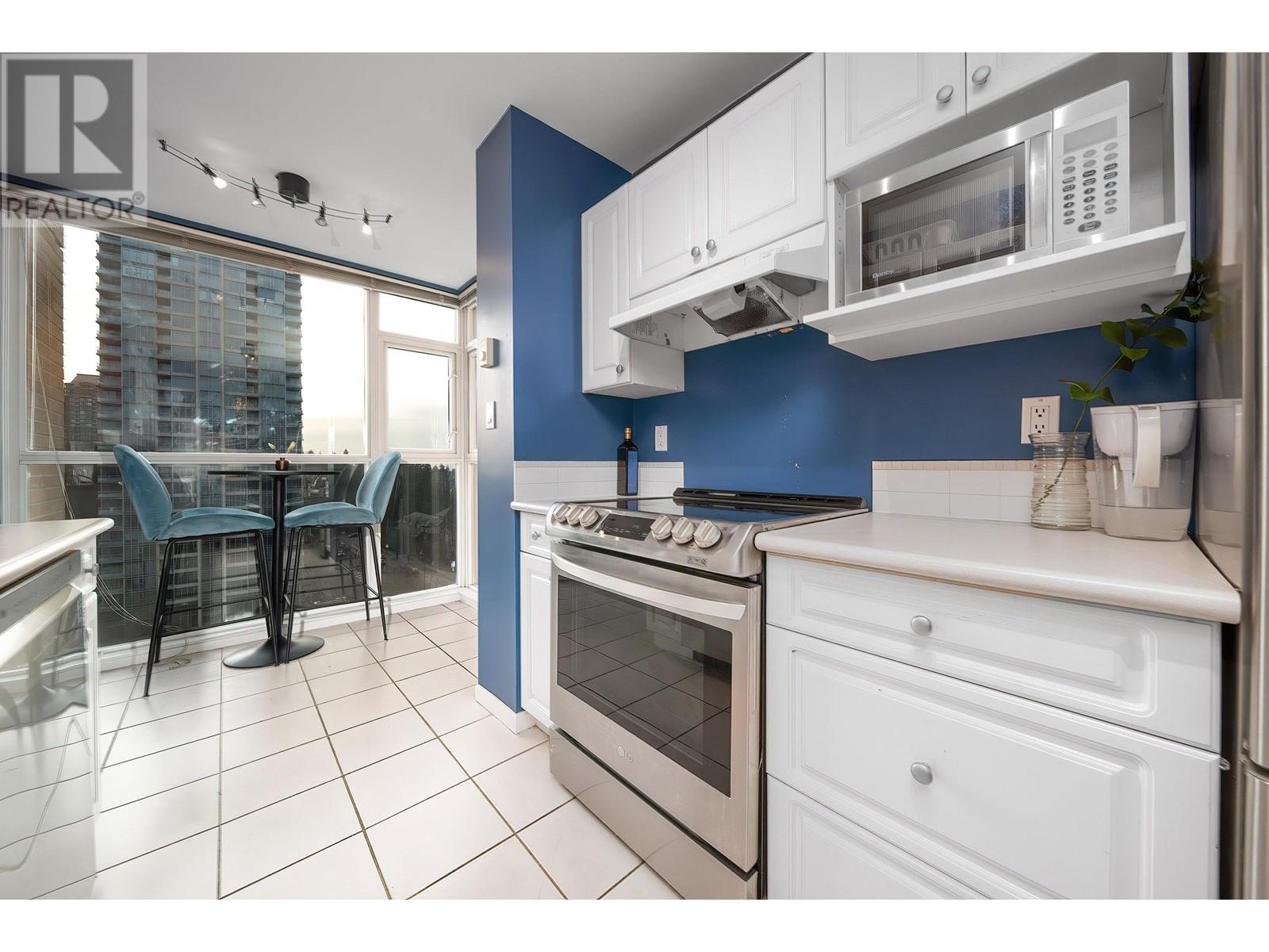 Listing Picture 9 of 26 : 901 7108 EDMONDS STREET, Burnaby / 本拿比 - 魯藝地產 Yvonne Lu Group - MLS Medallion Club Member