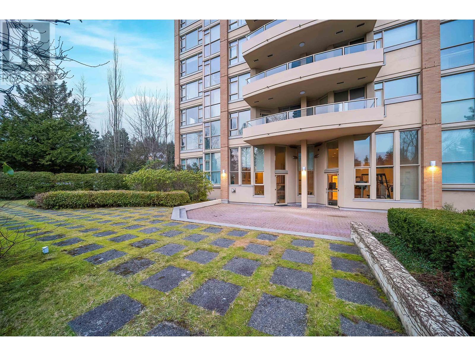 Listing Picture 22 of 26 : 901 7108 EDMONDS STREET, Burnaby / 本拿比 - 魯藝地產 Yvonne Lu Group - MLS Medallion Club Member