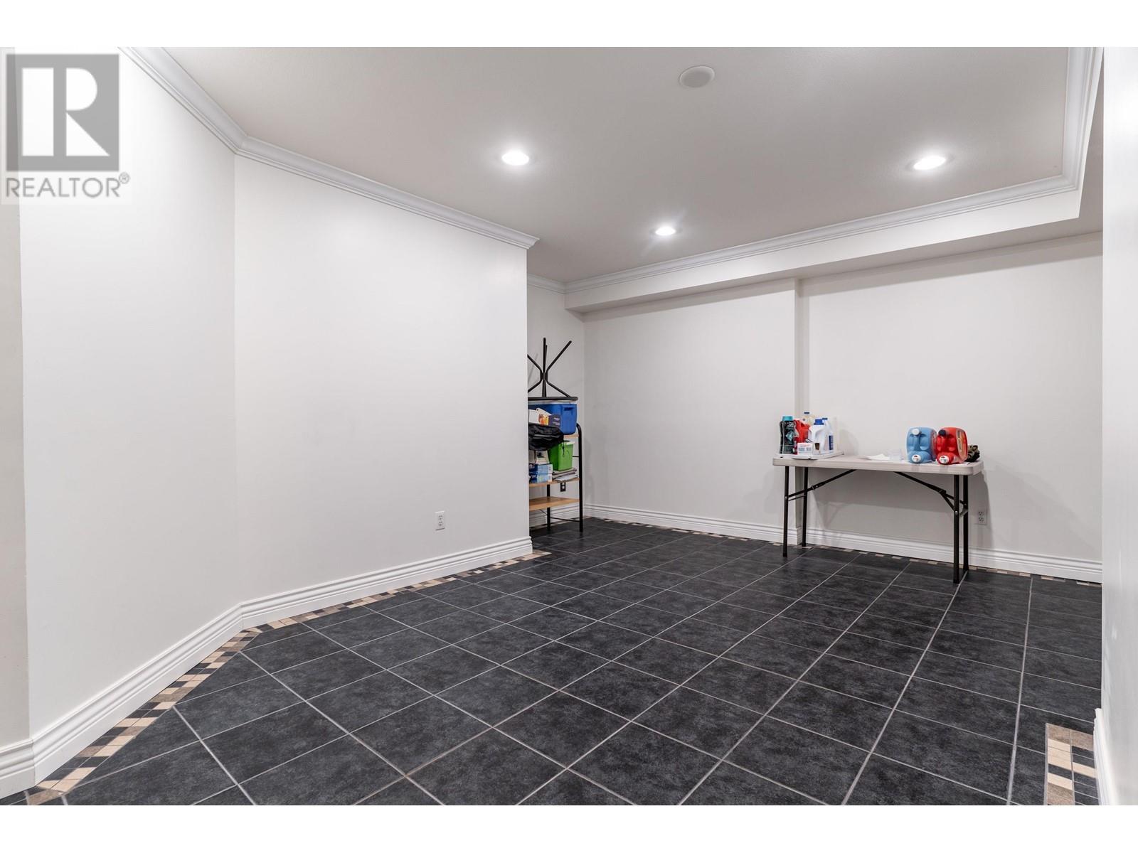 113 1232 Johnson Street, Coquitlam, British Columbia  V3B 4T2 - Photo 31 - R2968863