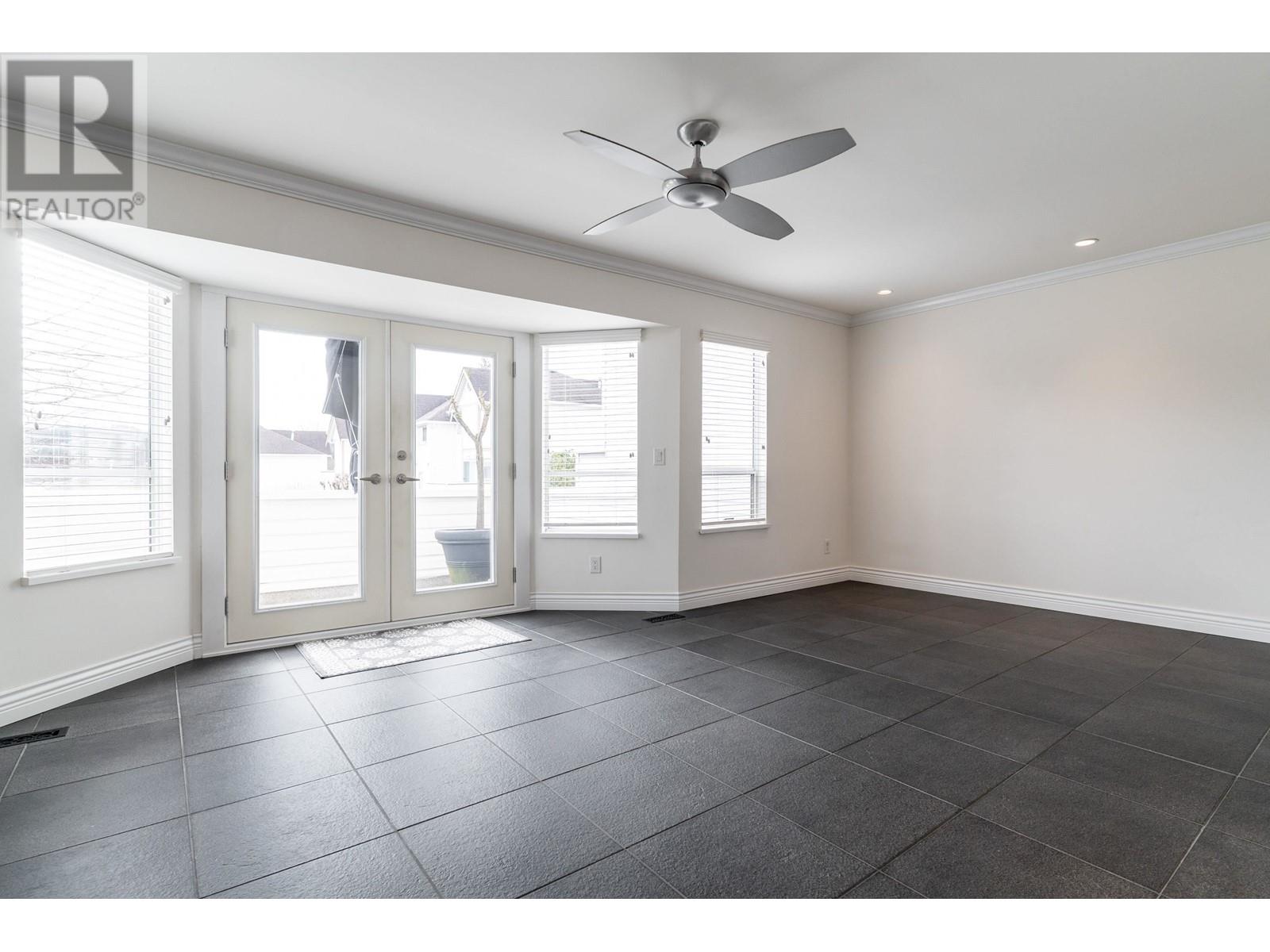113 1232 Johnson Street, Coquitlam, British Columbia  V3B 4T2 - Photo 12 - R2968863