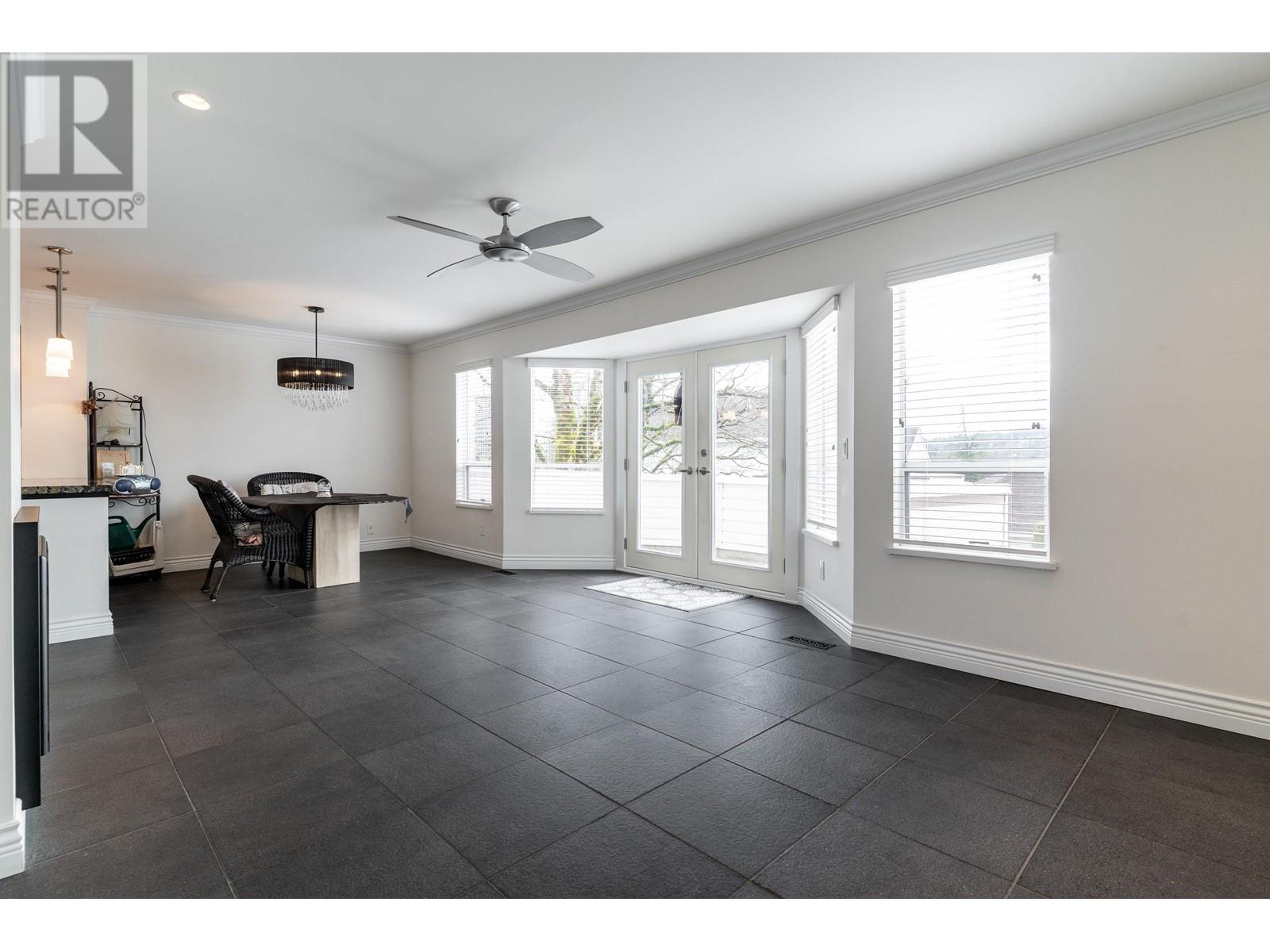 113 1232 Johnson Street, Coquitlam, British Columbia  V3B 4T2 - Photo 9 - R2968863
