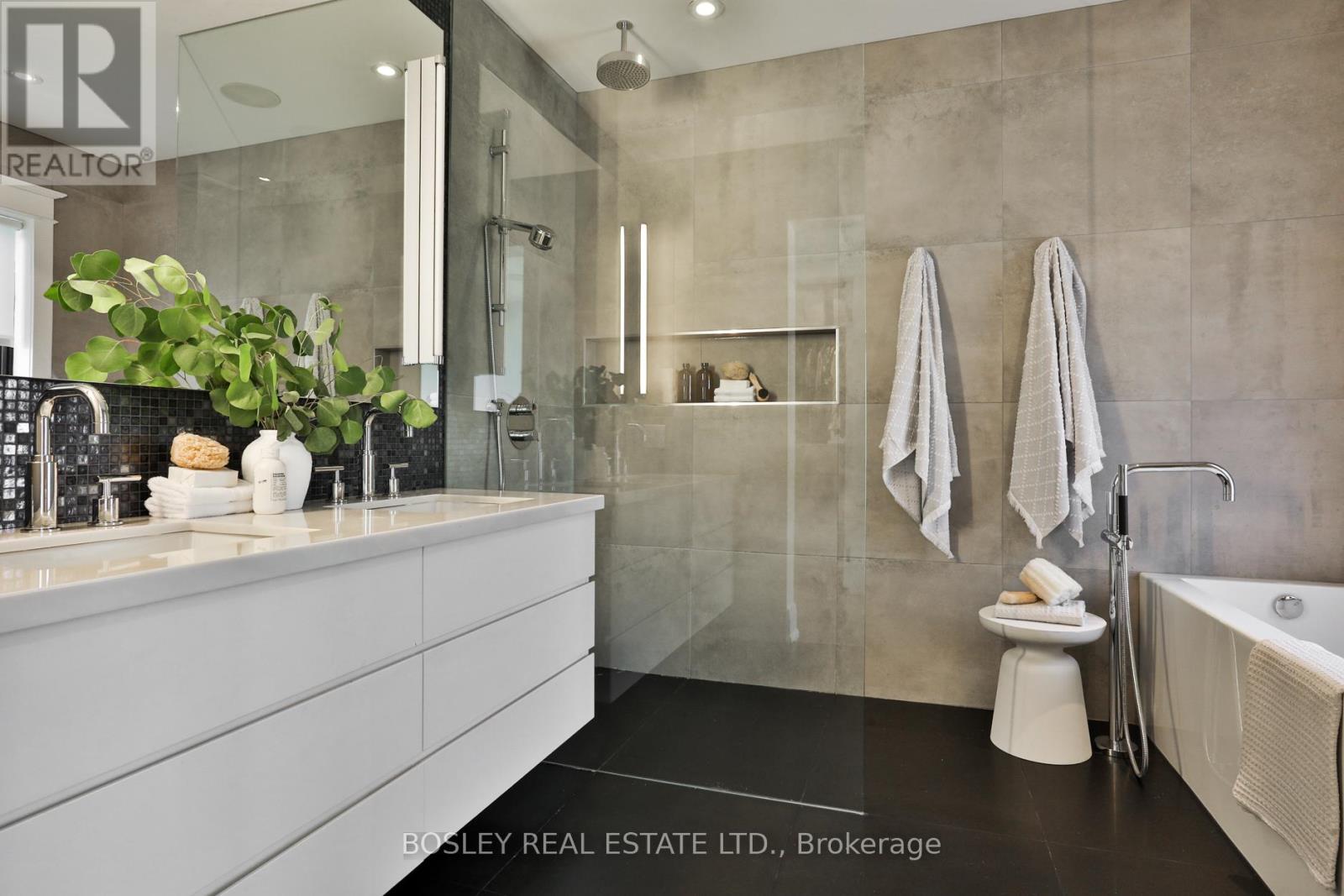 314 Glen Road, Toronto, Ontario  M4W 2X3 - Photo 21 - C12019636