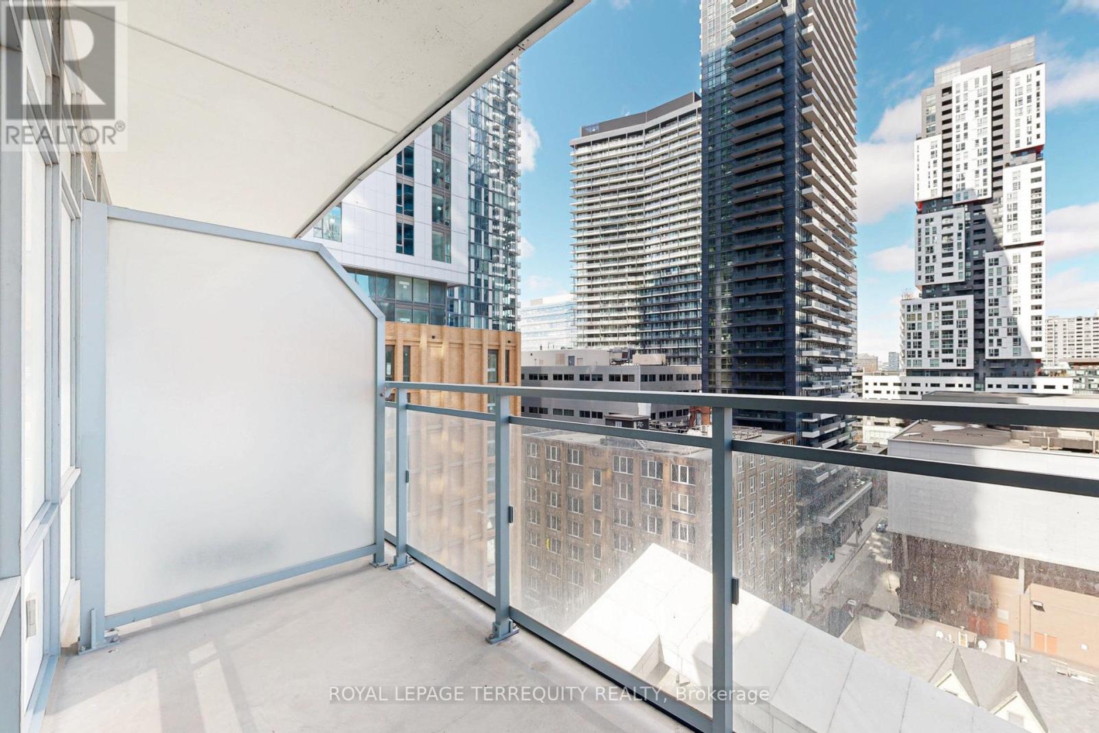 1003 - 21 Widmer Street, Toronto, Ontario  M5V 0B8 - Photo 10 - C12019645