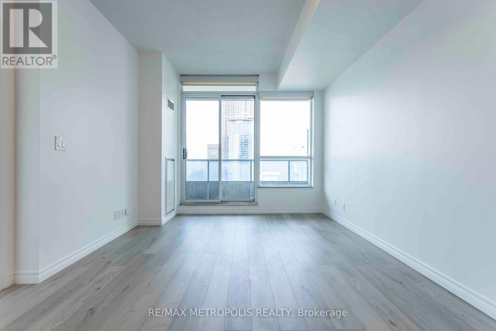 1811 - 500 Sherbourne Street, Toronto, Ontario  M4X 1L1 - Photo 8 - C12019698