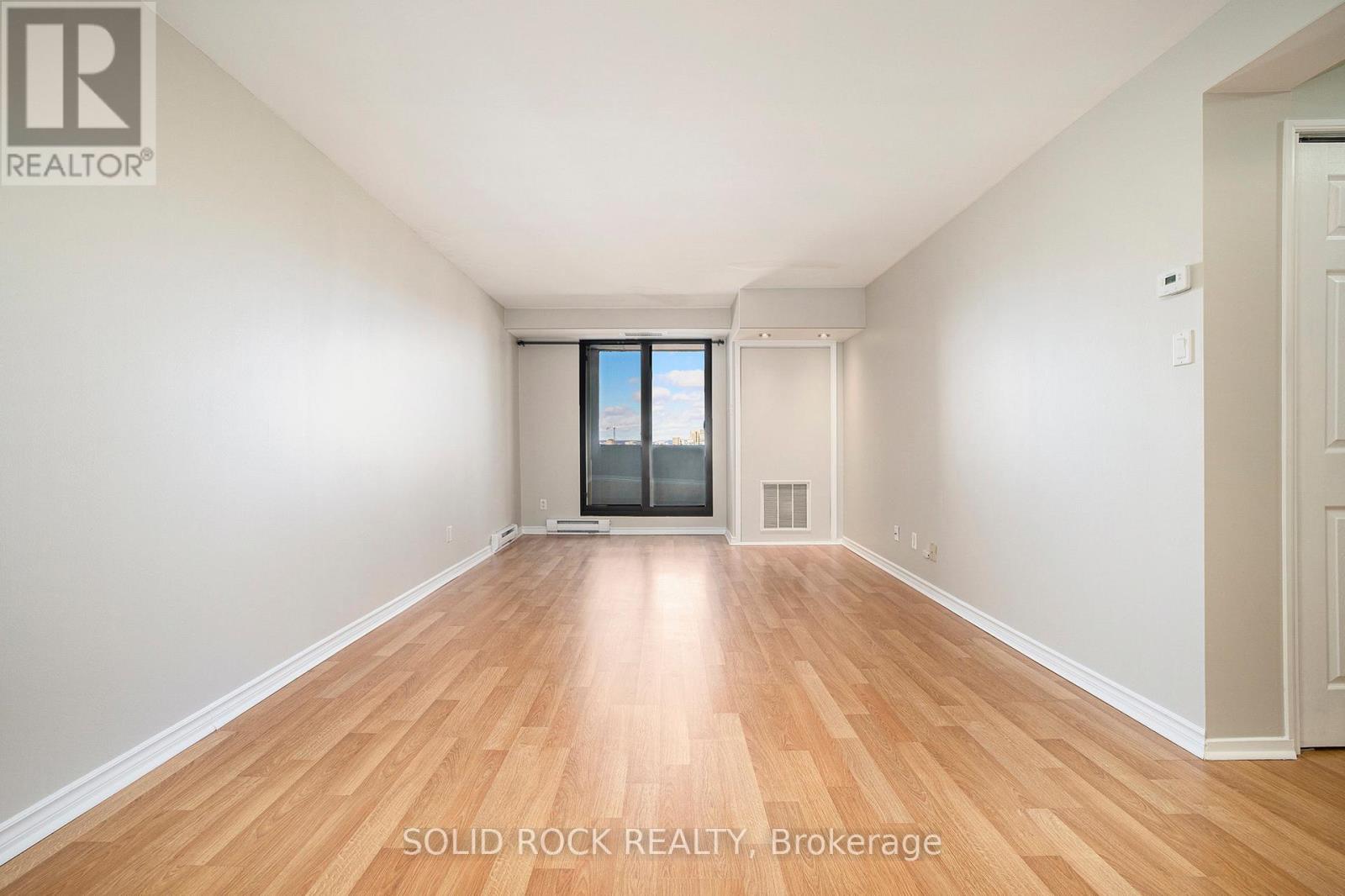 Property at 1701 - 200 BAY STREET image 5