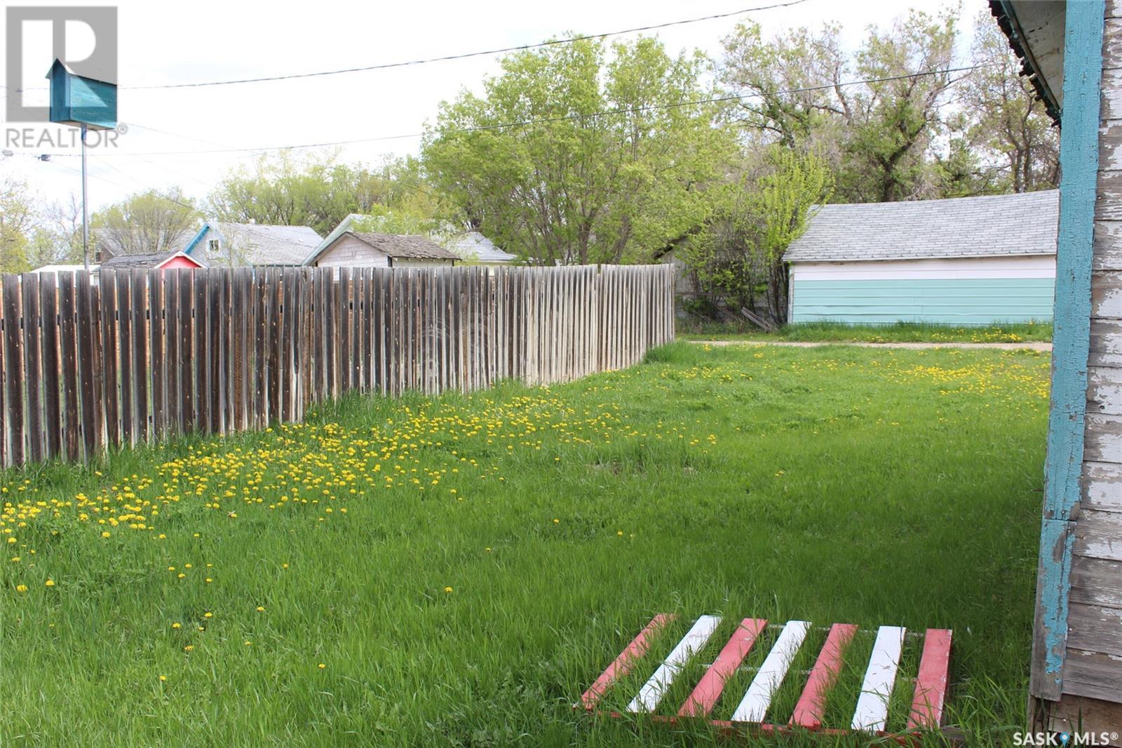428 3rd Street W, Shaunavon, Saskatchewan  S0N 2M0 - Photo 18 - SK998916