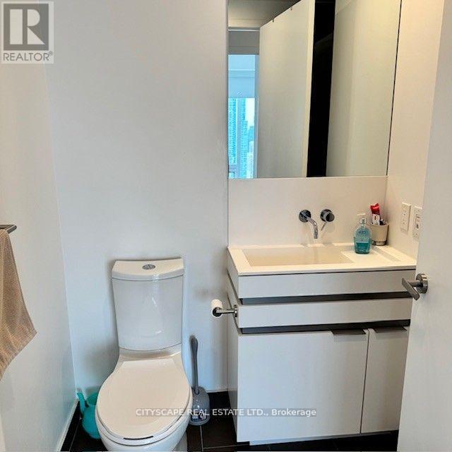 4402 - 197 Yonge Street, Toronto, Ontario  M5B 0C1 - Photo 14 - C12017639