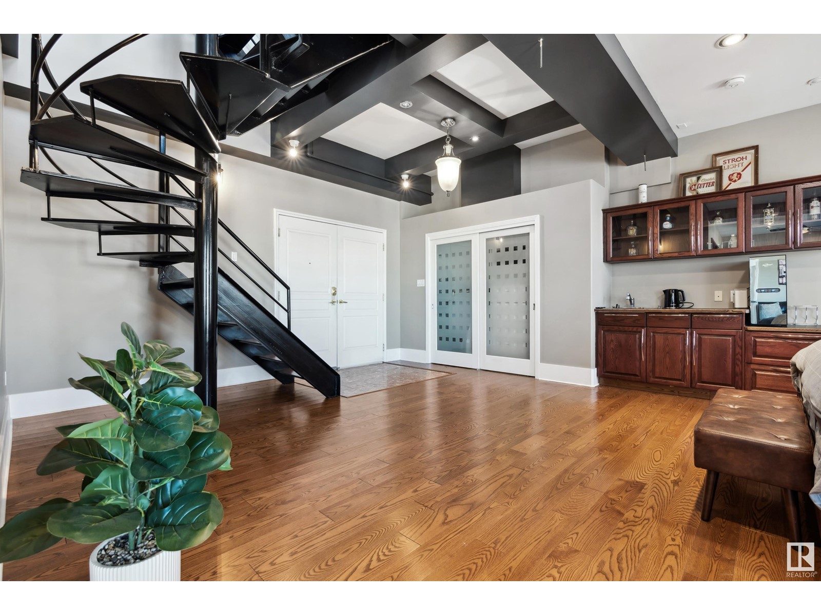 Property at #506 10728 82 AV NW image 4