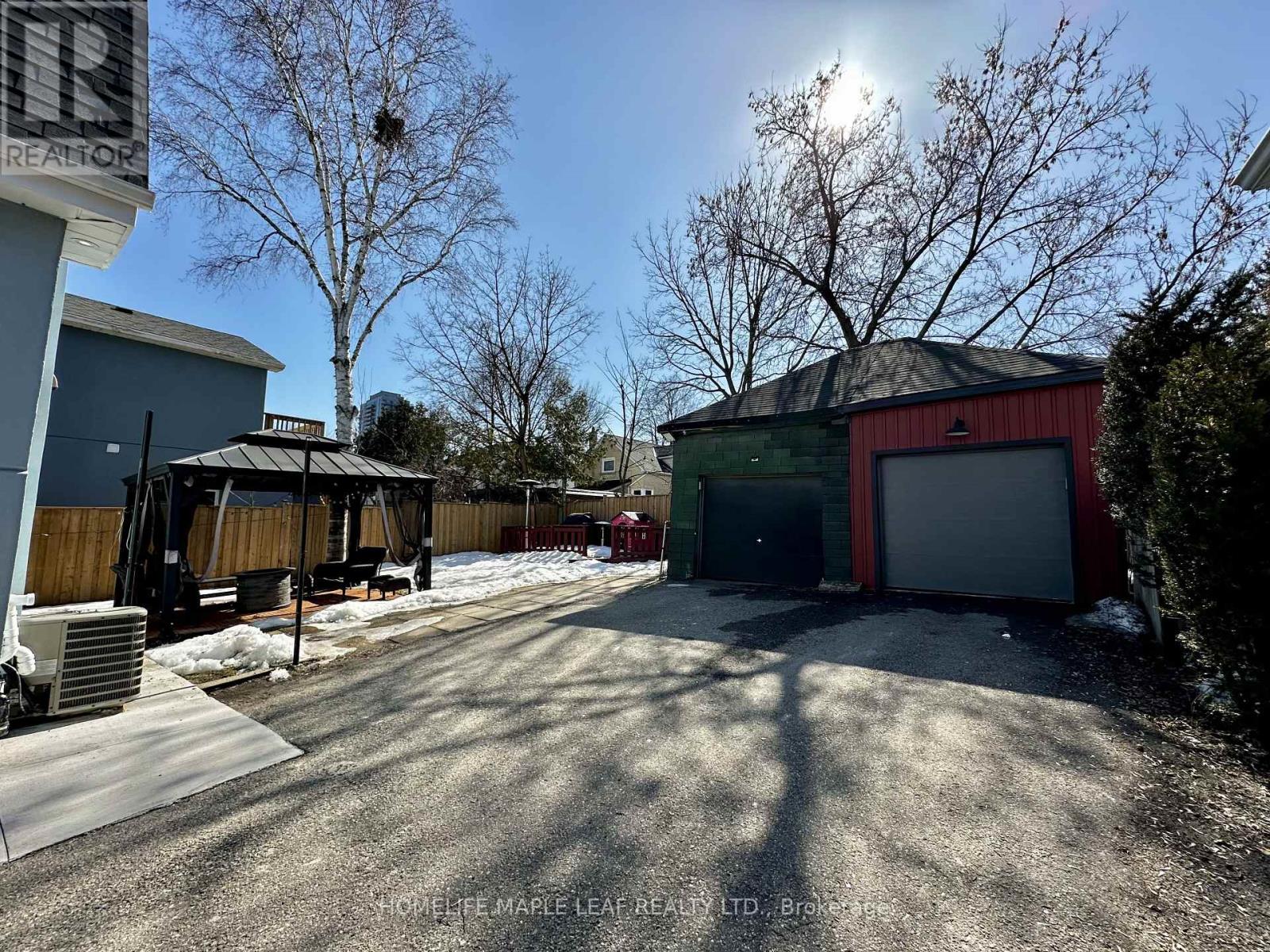 7 Lowes Avenue, Brampton, Ontario  L6X 1R8 - Photo 28 - W12019682
