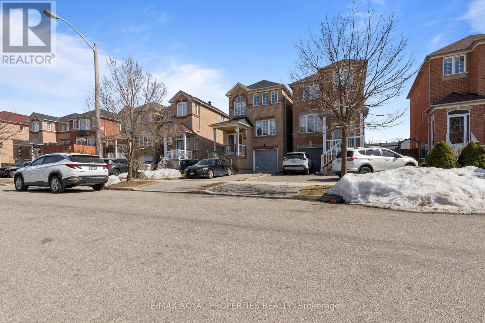 Property at 17 TOUCHSTONE DRIVE image 3