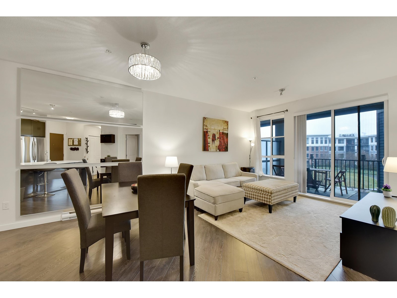 Property at 305 15138 34 AVENUE image 3