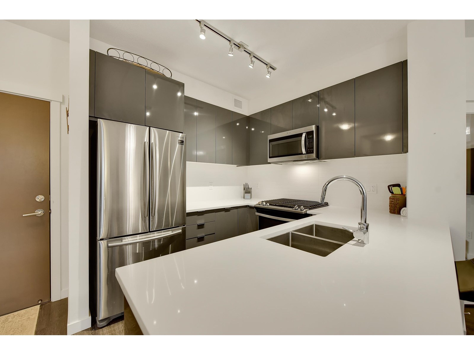 305 15138 34 Avenue, Surrey, British Columbia  V3Z 0Y5 - Photo 17 - R2977908