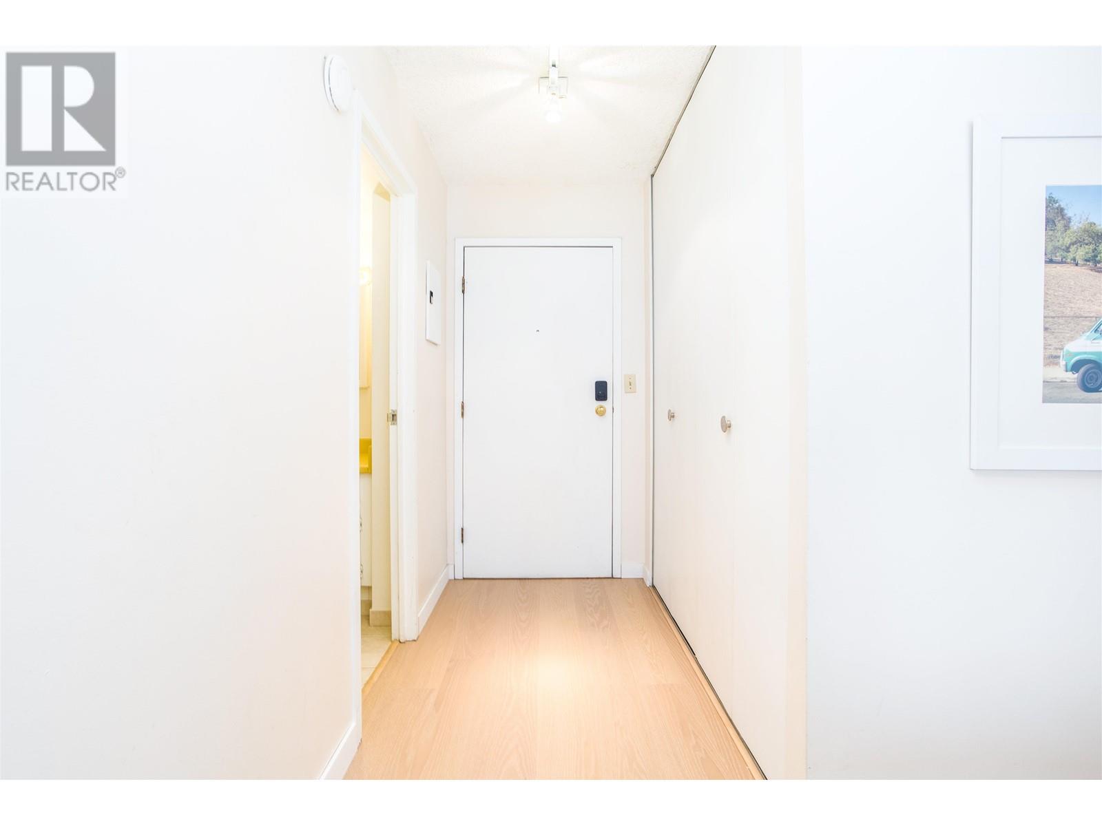 1704 145 St. Georges Avenue, North Vancouver, British Columbia  V7L 3G8 - Photo 23 - R2977212