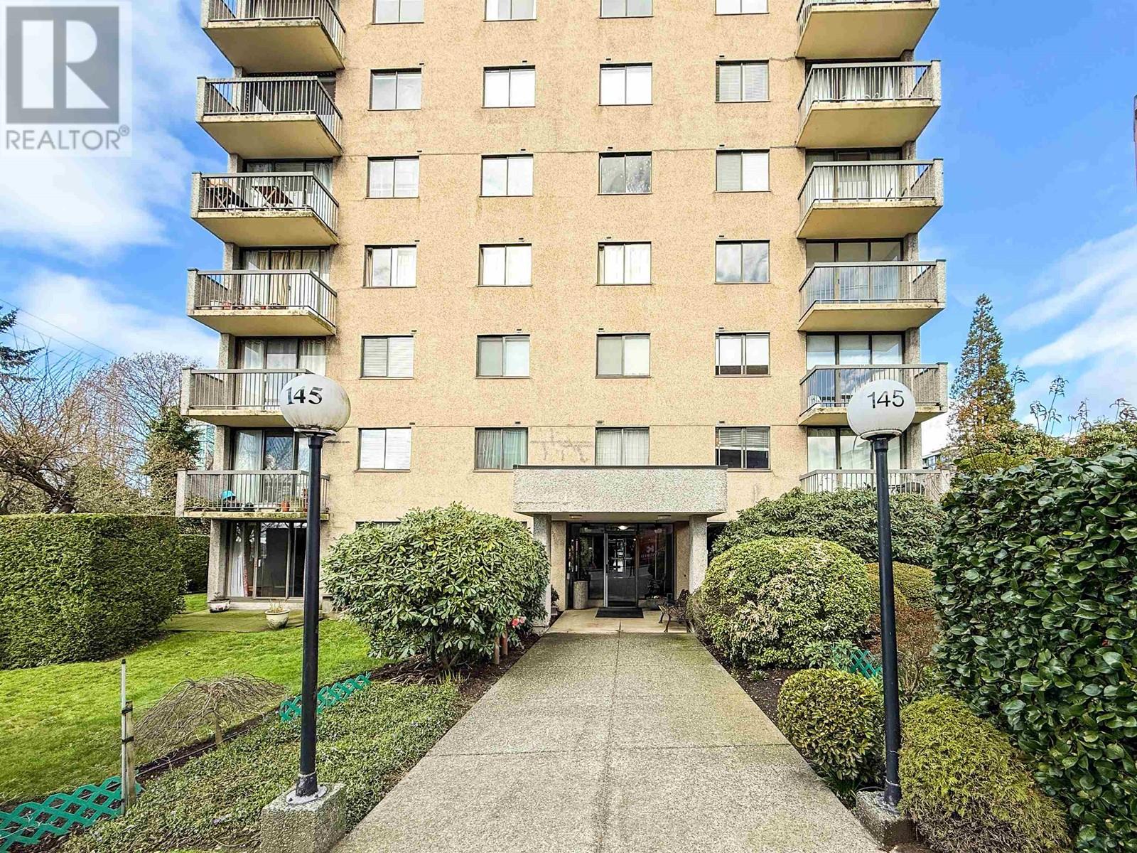1704 145 St. Georges Avenue, North Vancouver, British Columbia  V7L 3G8 - Photo 3 - R2977212