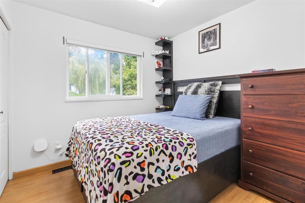 18262 56a Avenue, Surrey, British Columbia  V3S 6E3 - Photo 12 - R2977398