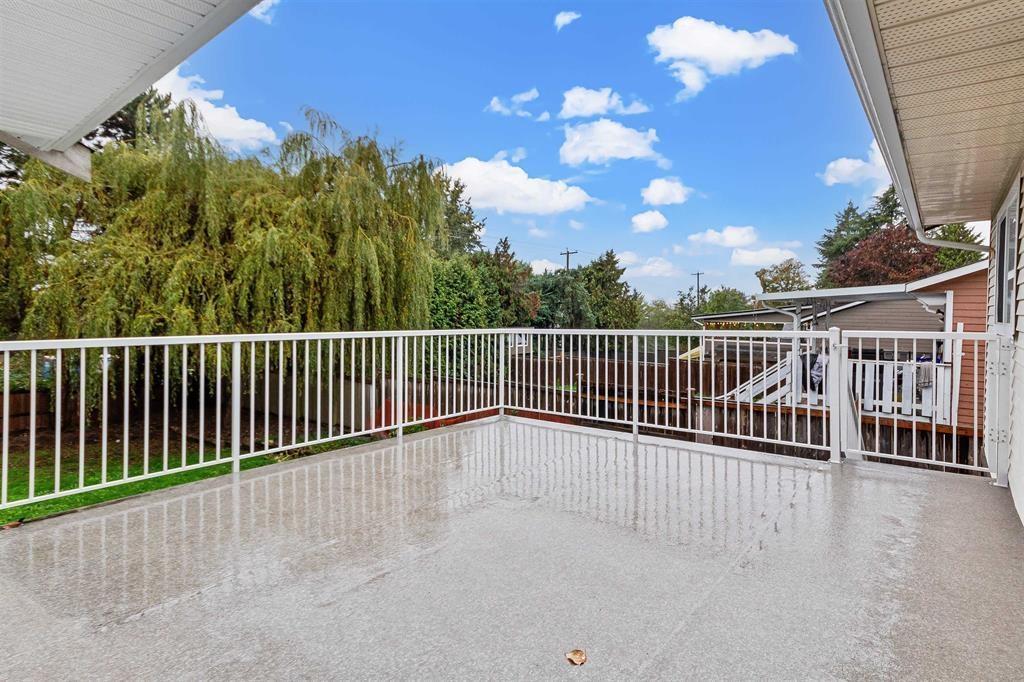 18262 56a Avenue, Surrey, British Columbia  V3S 6E3 - Photo 18 - R2977398
