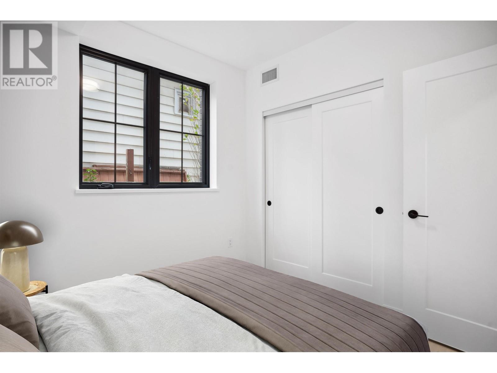 Property at 187 W KING EDWARD AVE STREET image 4