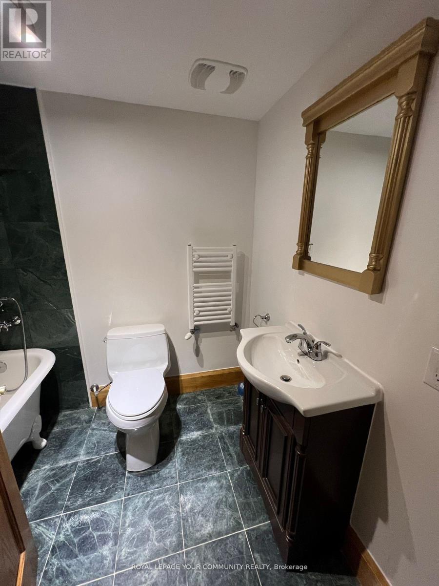 Rear - 179 St Clair Avenue E, Toronto, Ontario  M4T 1N9 - Photo 10 - C12019813
