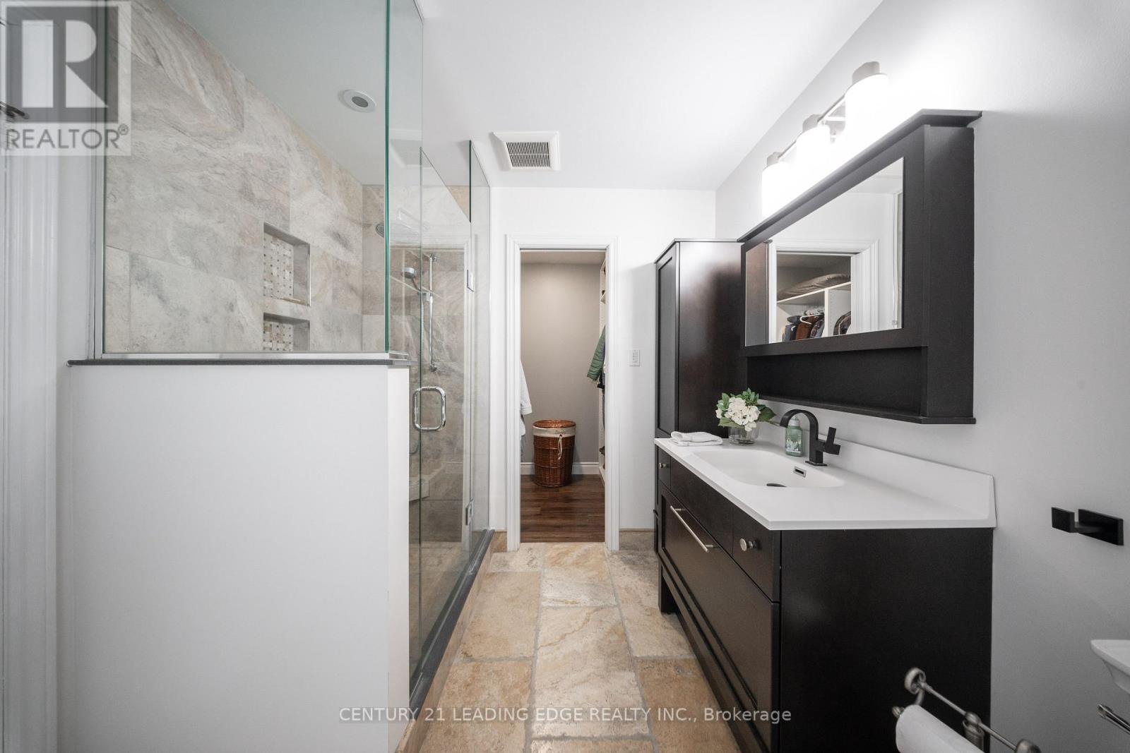 250 Lori Avenue, Whitchurch-Stouffville (Stouffville), Ontario  L4A 6C7 - Photo 18 - N12001730