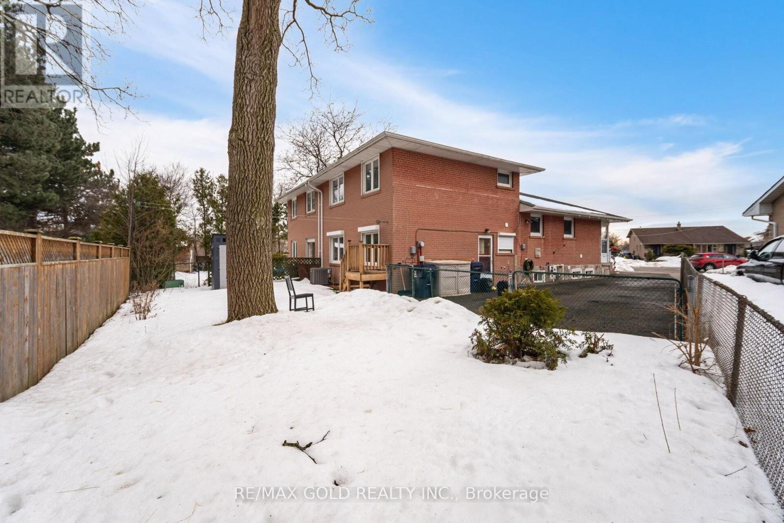 142 Wareside Road, Toronto, Ontario  M9C 3B8 - Photo 12 - W12019785
