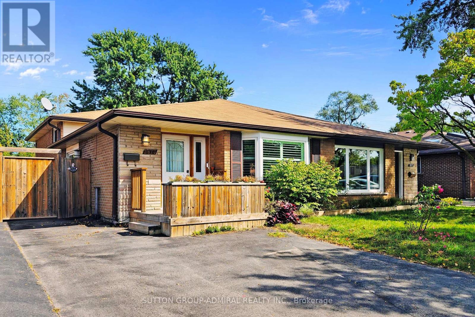 1873 BONNYMEDE DRIVE, Mississauga, Ontario