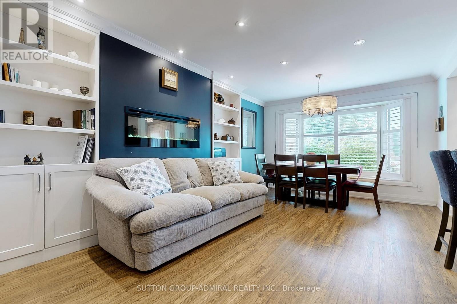 Property at 1873 BONNYMEDE DRIVE image 2