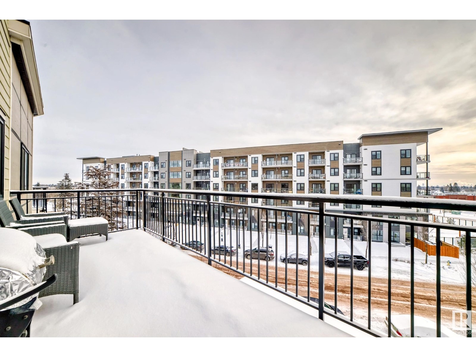 Property at #423 560 GRIESBACH PARADE PR NW image 5