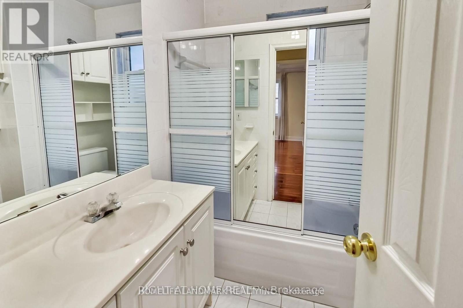 95 Poyntz Avenue, Toronto, Ontario  M2N 1J3 - Photo 5 - C11996054