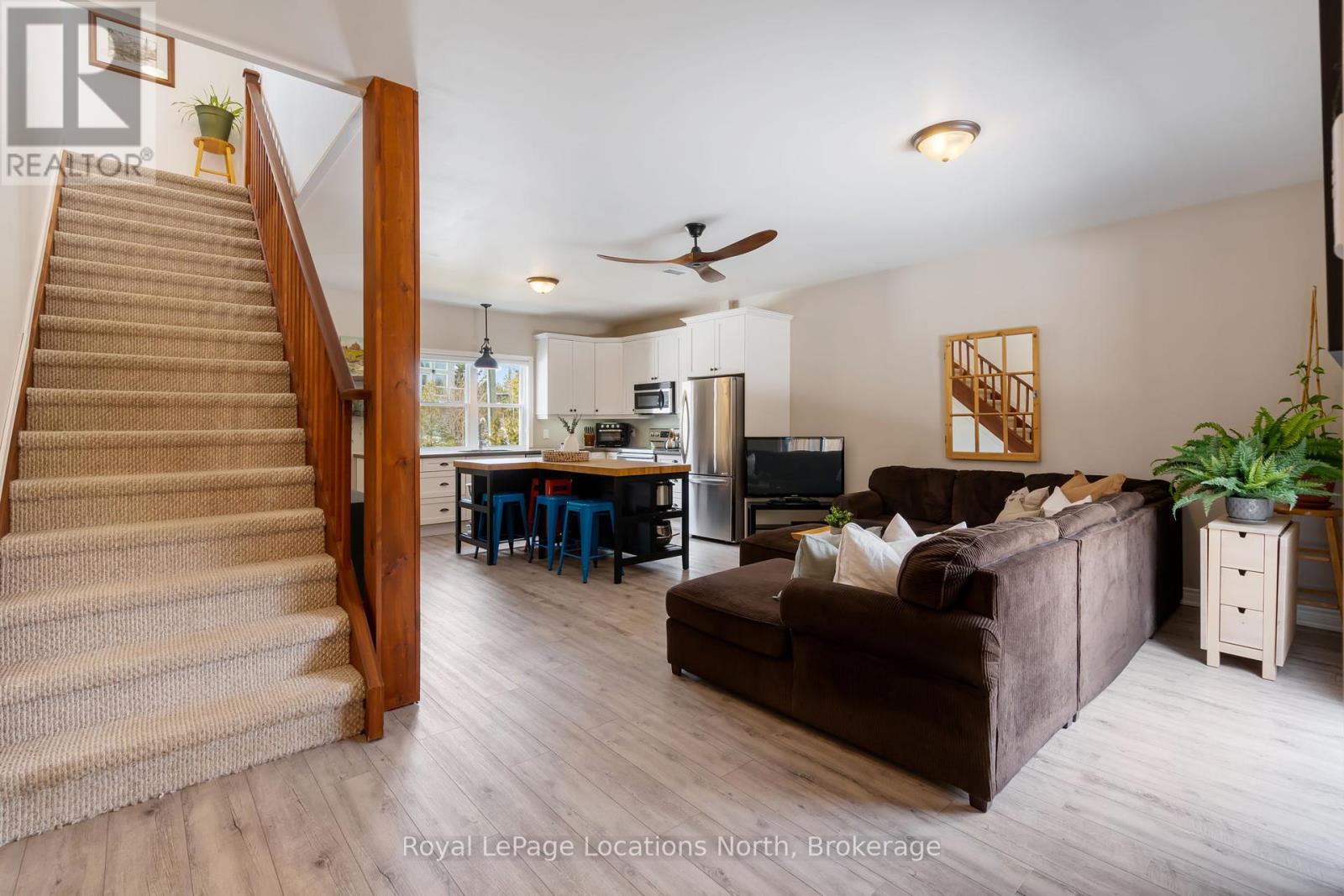 10 Constance Boulevard, Wasaga Beach, Ontario  L9Z 2Y4 - Photo 11 - S12019855