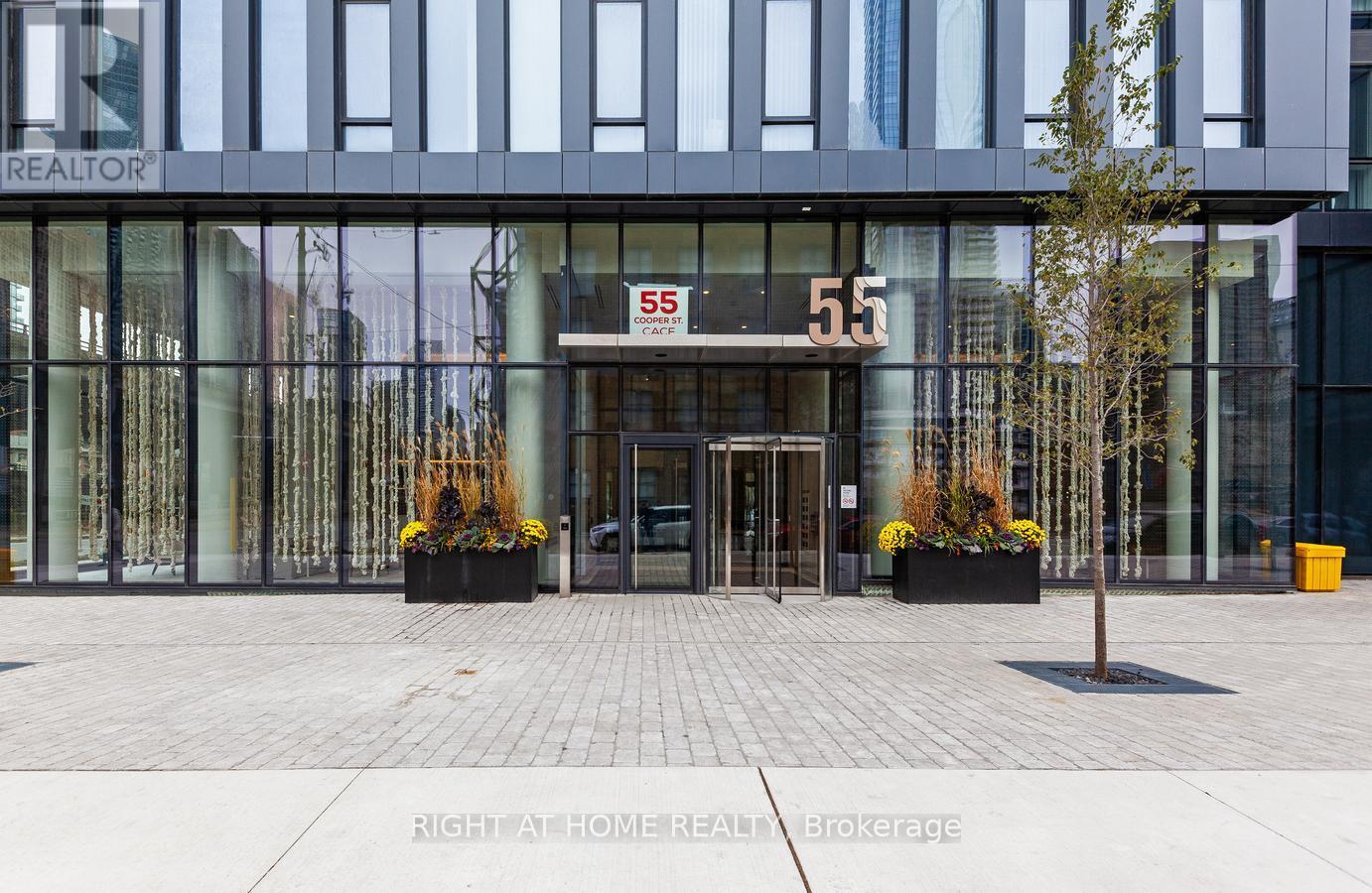 2808 - 55 Cooper Street, Toronto, Ontario  M5E 0G1 - Photo 3 - C12019918