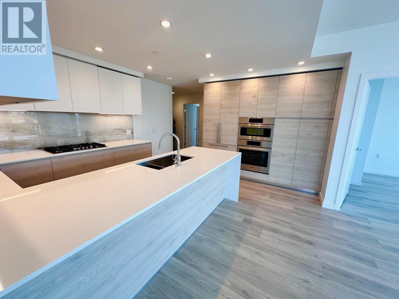 Property at 1903 660 QUAYSIDE DRIVE image 3