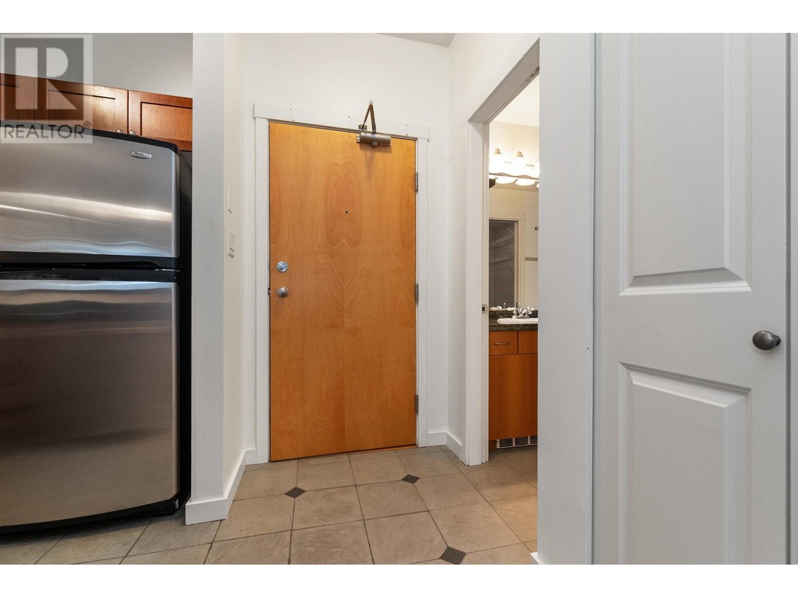 109 675 Park Crescent, New Westminster, British Columbia  V3L 5W4 - Photo 10 - R2977877