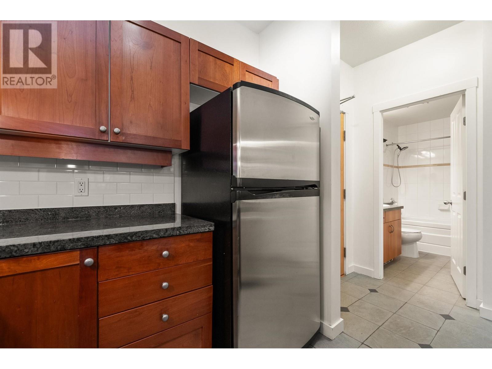 109 675 Park Crescent, New Westminster, British Columbia  V3L 5W4 - Photo 9 - R2977877