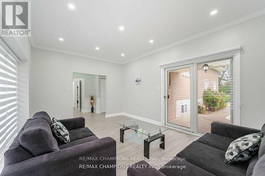Property at 53 BEECHWOOD CRESCENT image 5