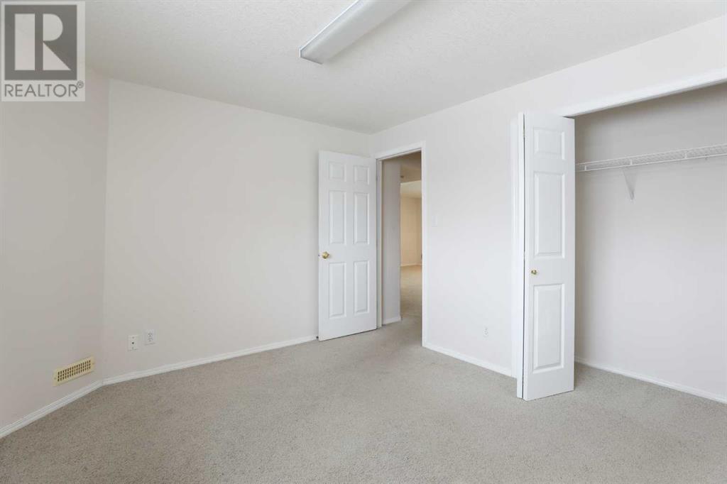 31 Fairmont Gate S, Lethbridge, Alberta  T1K 7M7 - Photo 25 - A2168072