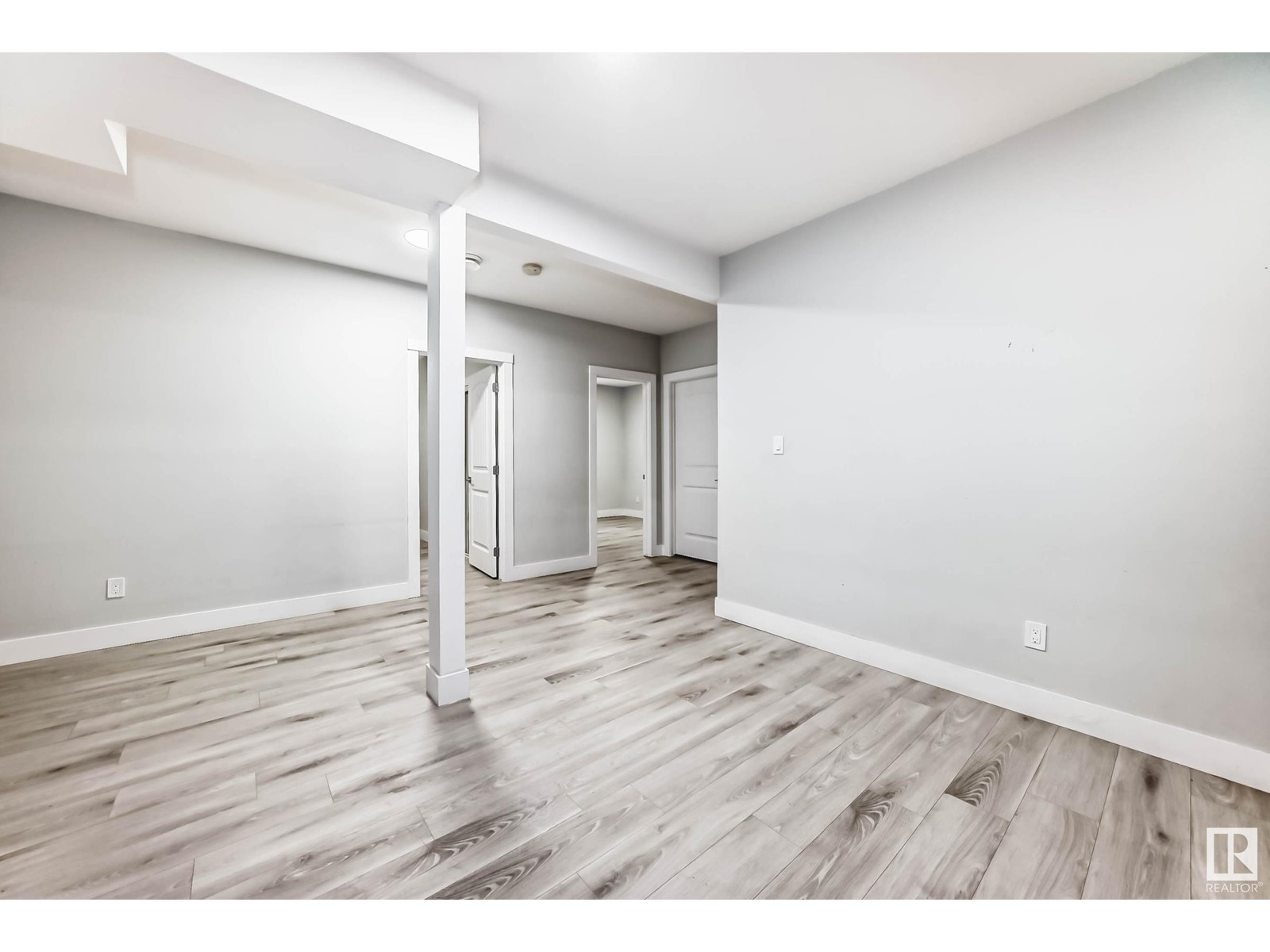 6159 12 Av Sw Sw, Edmonton, Alberta  T6X 0M5 - Photo 42 - E4425754