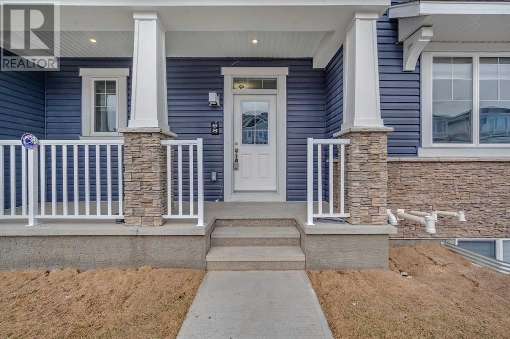 Property at 68 Cityline Point NE image 4