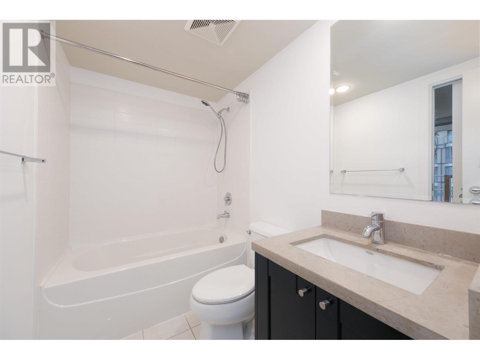 Listing Picture 19 of 28 : 402 1133 HOMER STREET, Vancouver / 溫哥華 - 魯藝地產 Yvonne Lu Group - MLS Medallion Club Member