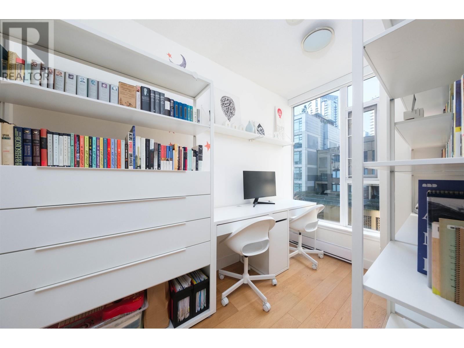 Listing Picture 9 of 28 : 402 1133 HOMER STREET, Vancouver / 溫哥華 - 魯藝地產 Yvonne Lu Group - MLS Medallion Club Member