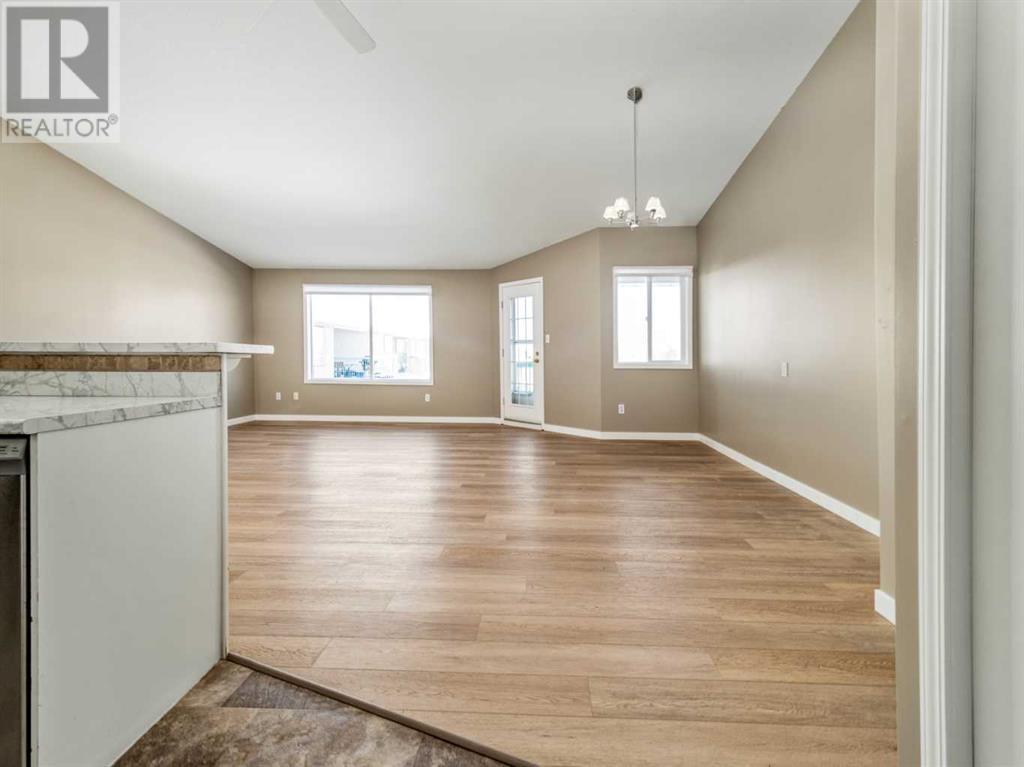 306, 620 Columbia Boulevard W, Lethbridge, Alberta  T1K 7A8 - Photo 3 - A2195748