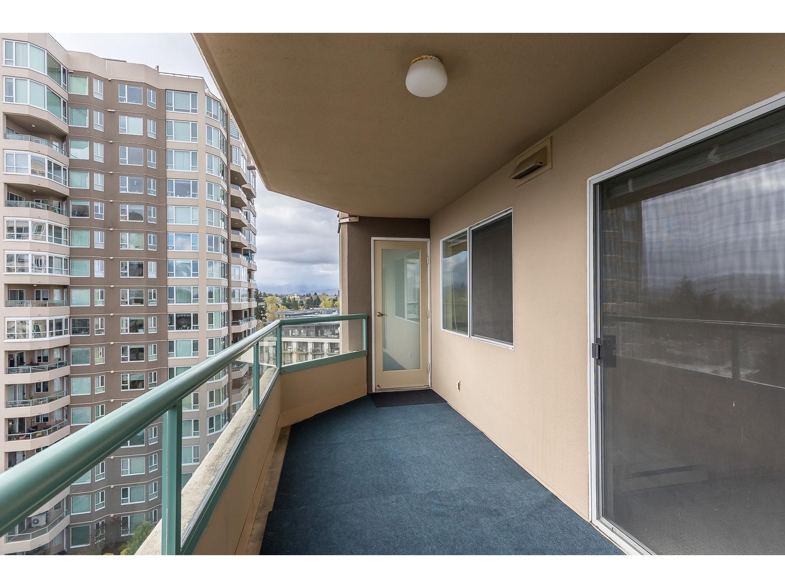 904 3150 Gladwin Road, Abbotsford, British Columbia  V2T 5S9 - Photo 17 - R2977262