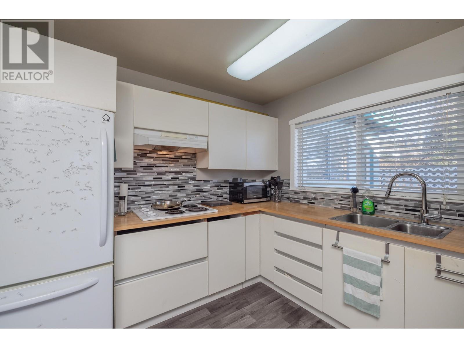 319 Casey Street, Coquitlam, British Columbia  V3K 4X4 - Photo 12 - R2977930
