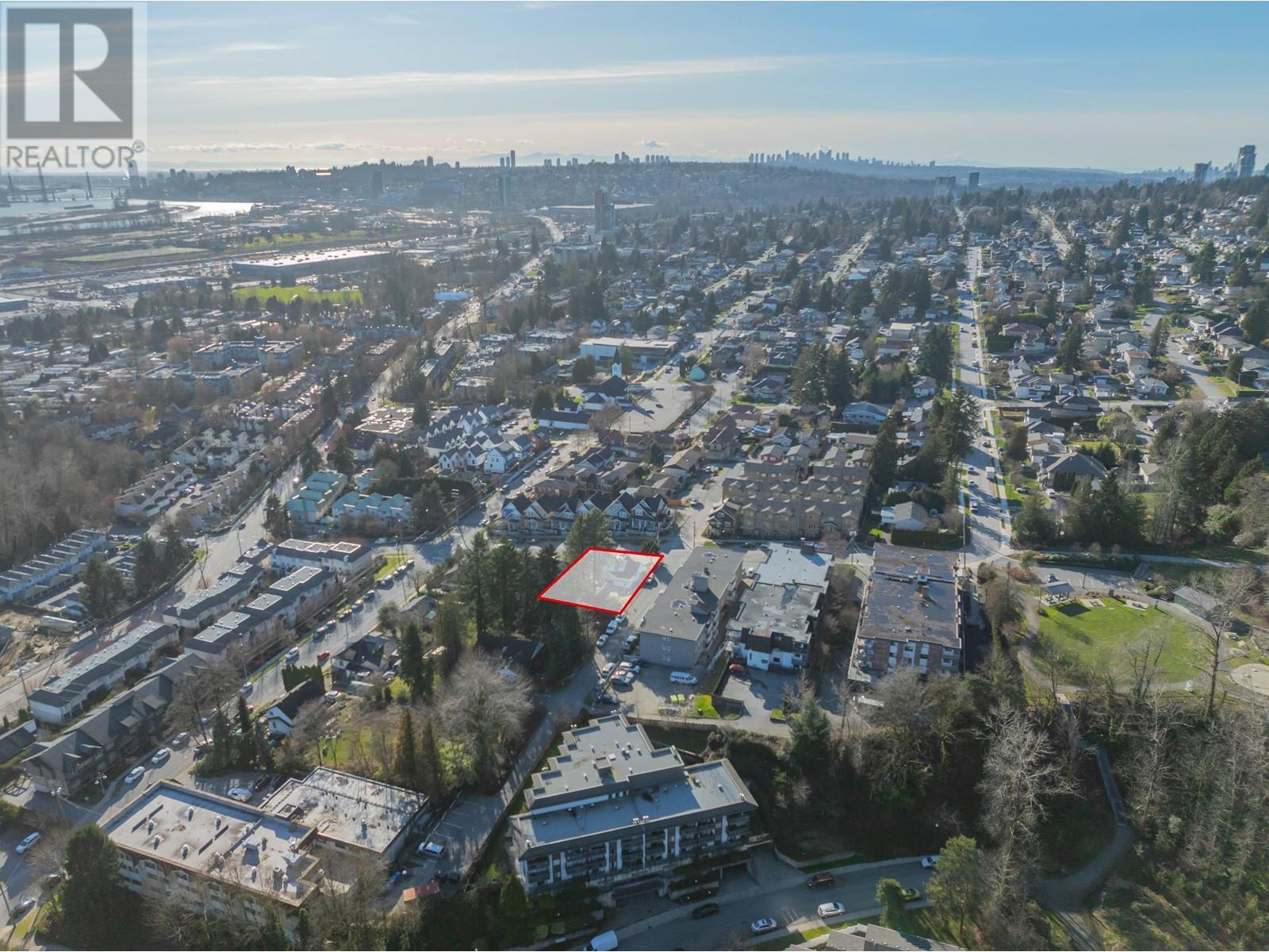 319 Casey Street, Coquitlam, British Columbia  V3K 4X4 - Photo 5 - R2977930