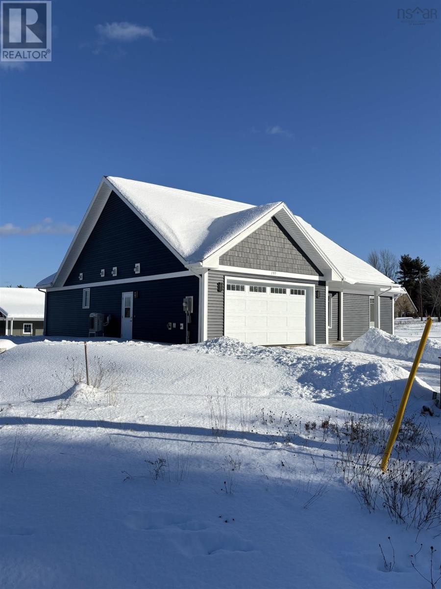 197 Hawthorn Road, Mahone Bay, Nova Scotia  B0J 2E0 - Photo 2 - 202504921