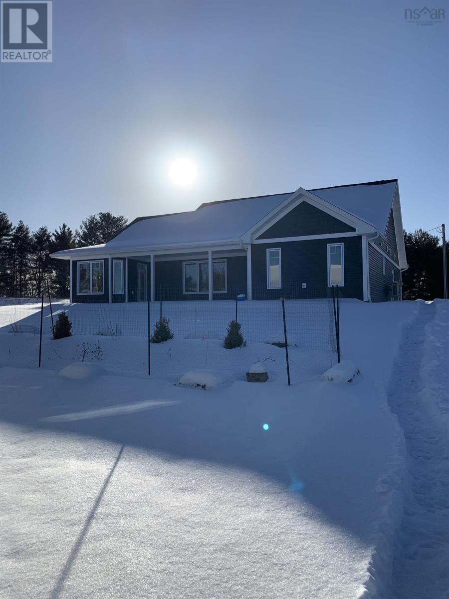 197 Hawthorn Road, Mahone Bay, Nova Scotia  B0J 2E0 - Photo 4 - 202504921