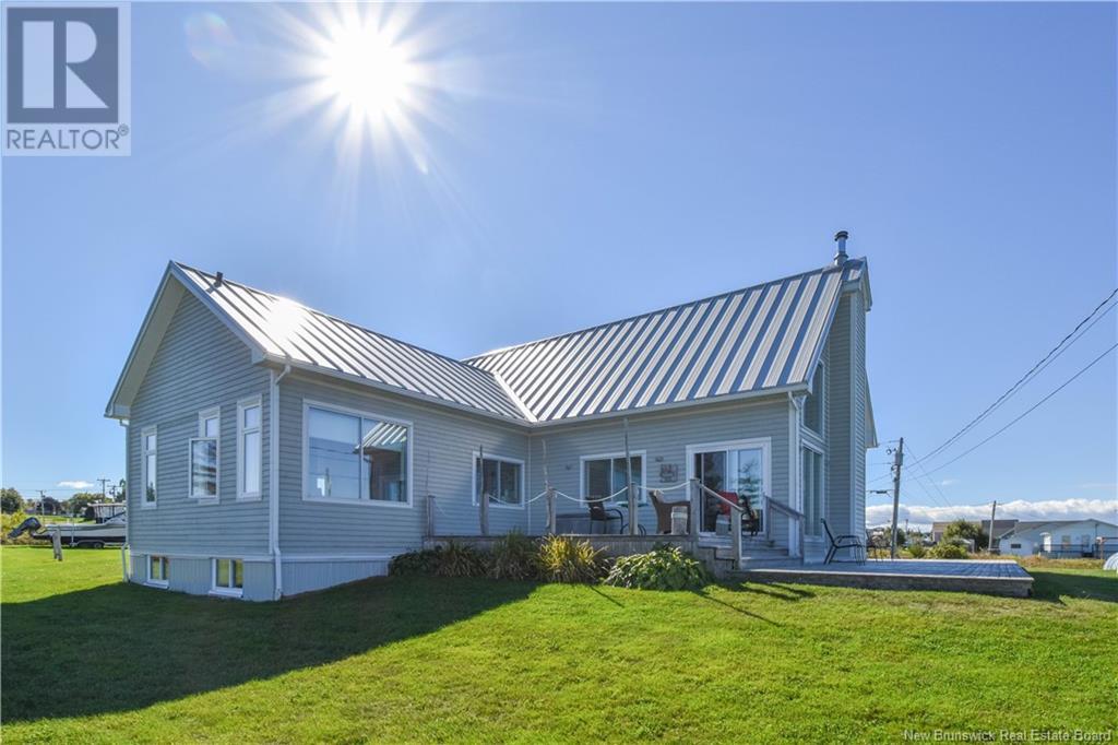 287 Rue De L'ile Street, Caraquet, New Brunswick  E1W 1B5 - Photo 6 - NB114107