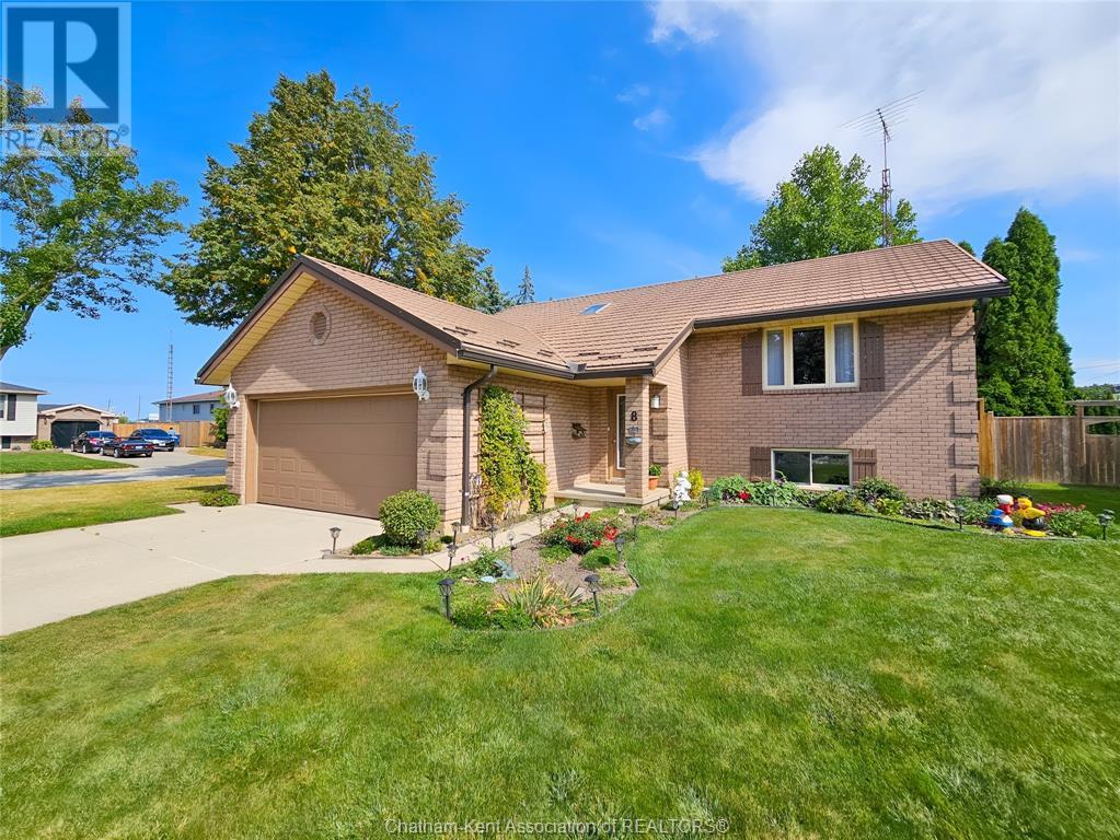 Property at 8 Lancefield PLACE image 2
